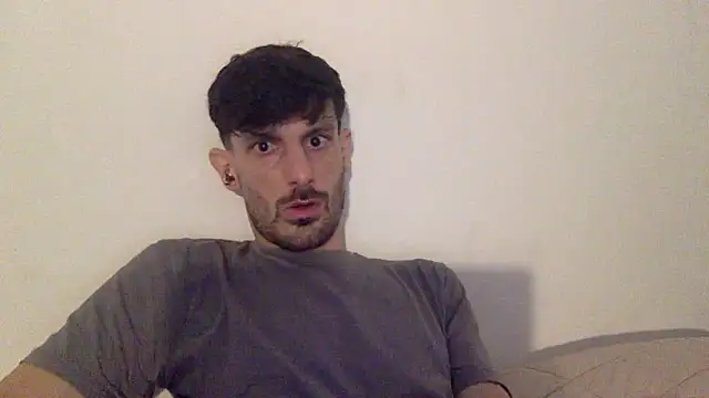 nicolaaaaas online show from April 12, 2026, 1:14 pm