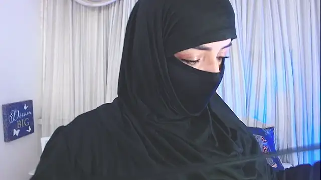 Snapshot of Uzra_hayed chatting on September 30, 2025, 7:53 pm Uzra hayed online show from September 30, 2025, 7:53 pm