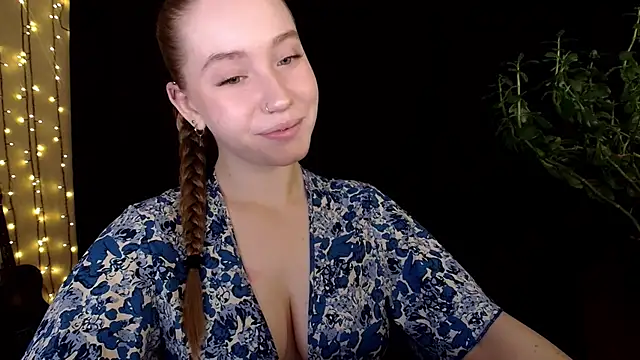 Snapshot of SindiWatsoon chatting on September 21, 2025, 12:10 pm SindiWatsoon online show from September 21, 2025, 12:10 pm