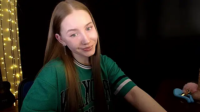 Snapshot of SindiWatsoon chatting on February 4, 2026, 2:56 pm SindiWatsoon online show from February 4, 2026, 2:56 pm