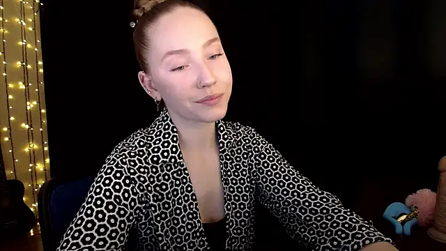 Snapshot of SindiWatsoon chatting on February 10, 2026, 1:54 pm SindiWatsoon online show from February 10, 2026, 1:54 pm