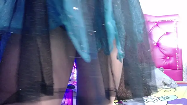 Snapshot of luly_pink chatting on February 13, 2026, 3:39 am luly pink online show from February 13, 2026, 3:39 am