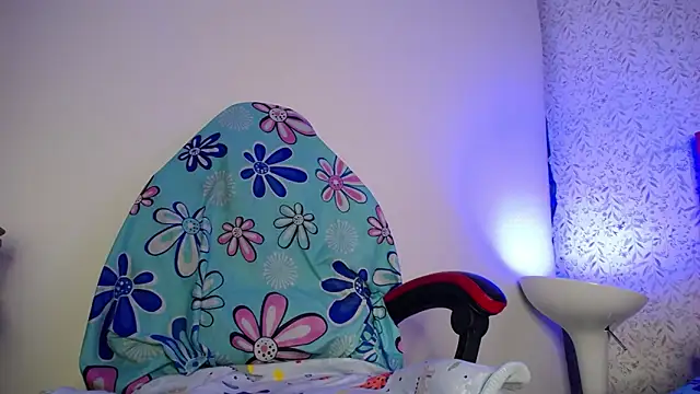 luly pink online show from March 21, 2026, 3:41 am