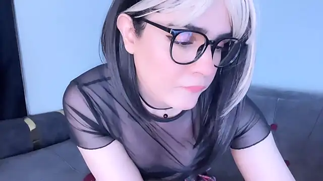 Arab tgirl online show from December 20, 2025, 10:12 pm