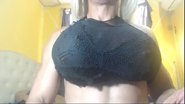 DanielaMuscleTS online show from January 18, 2025, 9:45 pm