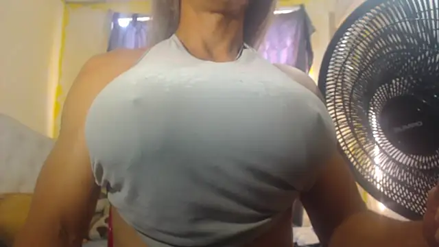 DanielaMuscleTS online show from December 16, 2025, 7:40 pm