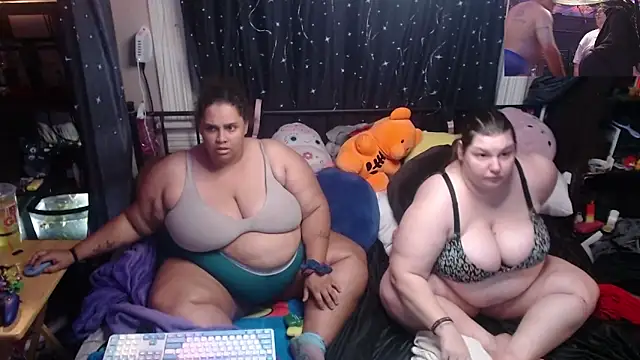 Snapshot of yoursexything79 chatting on October 3, 2025, 12:03 am yoursexything79 online show from October 3, 2025, 12:03 am