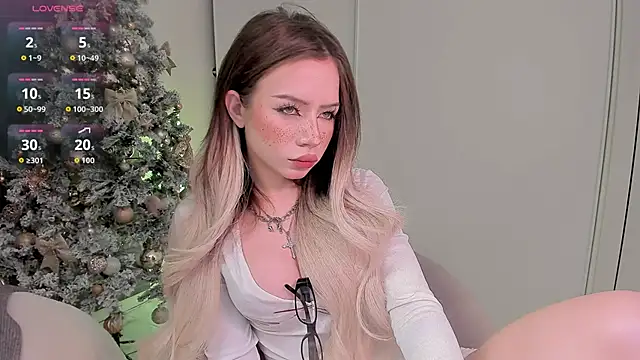 KellyBarton online show from December 19, 2025, 12:25 am