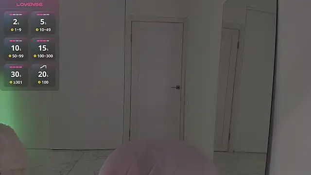 Snapshot of KellyBarton chatting on September 23, 2025, 7:43 pm KellyBarton online show from September 23, 2025, 7:43 pm