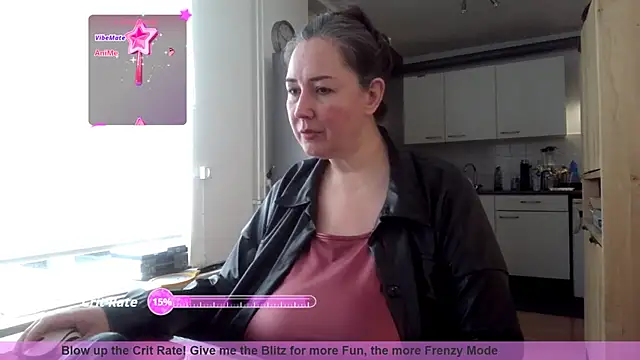 MilfGina online show from November 14, 2025, 8:51 am