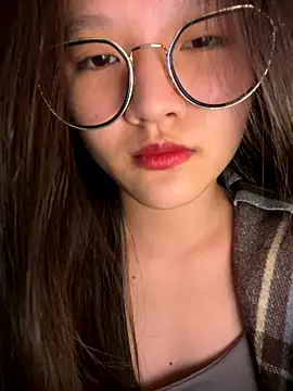 Snapshot of Krixxi22 chatting on September 19, 2025, 2:54 pm Krixxi22 online show from September 19, 2025, 2:54 pm