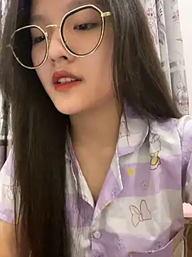 Krixxi22 online show from December 9, 2024, 11:47 am