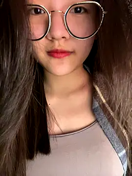 Snapshot of Krixxi22 chatting on September 25, 2025, 2:34 pm Krixxi22 online show from September 25, 2025, 2:34 pm