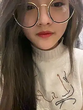 Krixxi22 online show from January 7, 2025, 4:59 pm
