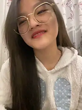Krixxi22 online show from January 19, 2025, 4:04 pm
