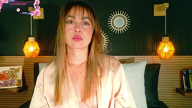 AnnaVictoria   online show from March 27, 2026, 3:26 am