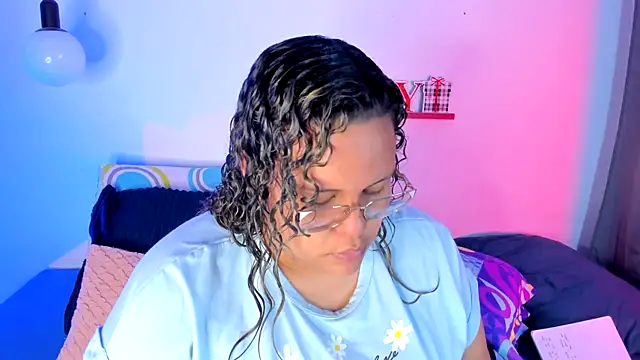 Snapshot of monicabbw_ chatting on January 21, 2025, 5:09 pm monicabbw  online show from January 21, 2025, 5:09 pm