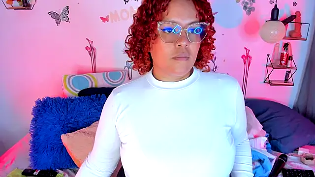 Snapshot of monicabbw_ chatting on October 4, 2025, 11:50 pm monicabbw  online show from October 4, 2025, 11:50 pm