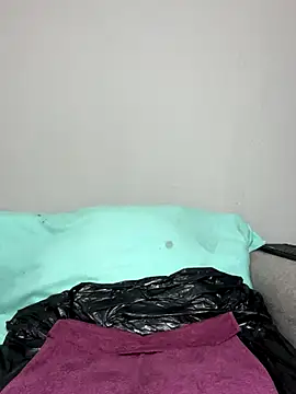 Snapshot of MimiCurves chatting on September 25, 2025, 9:48 am MimiCurves online show from September 25, 2025, 9:48 am