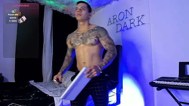 Aron Dark online show from March 2, 2025, 10:45 pm