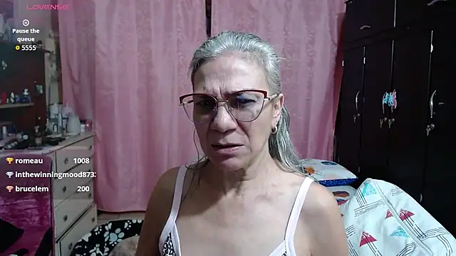 Giorgia xue53 online show from November 26, 2025, 4:56 am