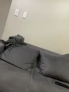 jaytee198610 online show from April 2, 2026, 9:10 pm