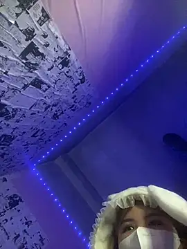 HoneyBuns 05 online show from February 25, 2025, 5:40 pm