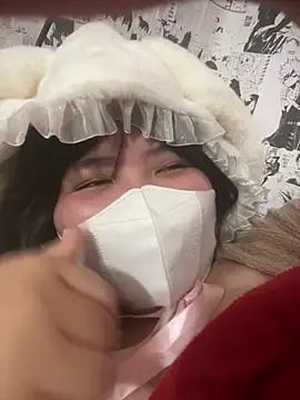 HoneyBuns 05 online show from March 9, 2025, 9:02 am