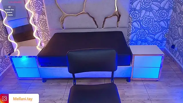 Snapshot of Mellani_tay chatting on March 14, 2025, 3:26 am Mellani tay online show from March 14, 2025, 3:26 am