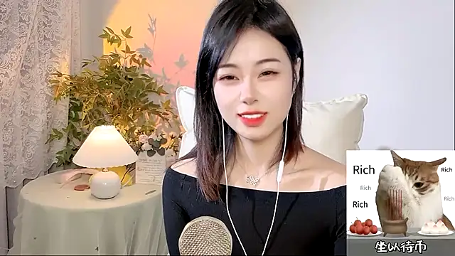 CL 2024 online show from December 30, 2024, 11:17 pm