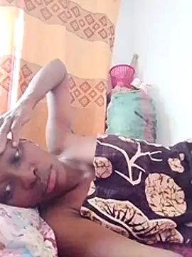 LOVELY-2BERRY online show from November 15, 2025, 5:11 am