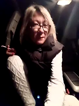 Timide girl2 online show from September 22, 2025, 4:29 am