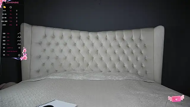 nichole bree  online show from March 6, 2025, 11:36 am