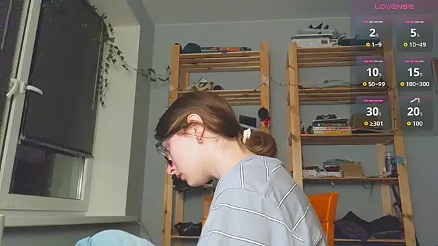 monlight  dana online show from November 14, 2025, 11:52 pm