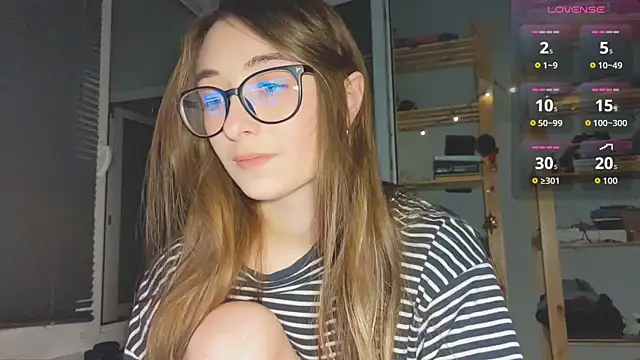 monlight  dana online show from October 7, 2025, 7:04 pm