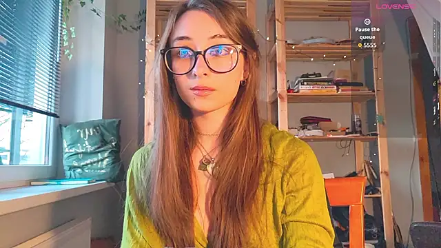 monlight  dana online show from March 7, 2026, 4:01 pm