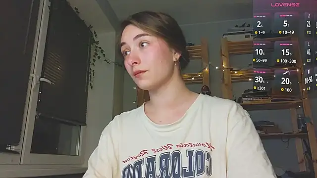 monlight  dana online show from November 23, 2025, 3:44 pm