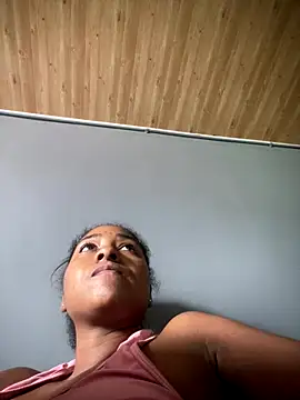 Snapshot of Berry_Bans chatting on October 20, 2025, 5:46 pm Berry Bans online show from October 20, 2025, 5:46 pm