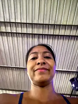 Snapshot of Berry_Bans chatting on September 19, 2025, 5:17 pm Berry Bans online show from September 19, 2025, 5:17 pm