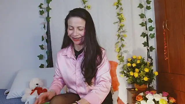 cattaleya1476 online show from March 5, 2025, 9:26 pm