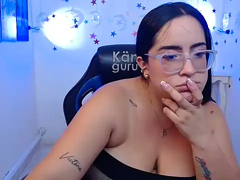 Sofiia davis23 online show from December 12, 2024, 4:21 pm