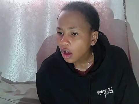 Snapshot of tinabestdoll chatting on September 12, 2025, 1:44 pm tinabestdoll online show from September 12, 2025, 1:44 pm