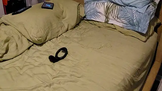 theclubist111 online show from October 2, 2025, 11:13 am