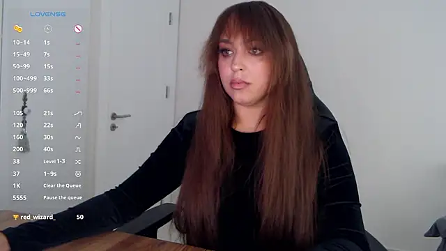  Just a queen 3 online show from April 13, 2026, 4:44 pm