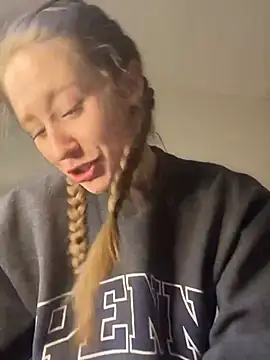Snapshot of sage__marie chatting on March 4, 2025, 7:54 pm sage marie online show from March 4, 2025, 7:54 pm