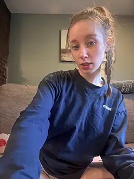 Snapshot of sage__marie chatting on March 11, 2025, 10:31 pm sage marie online show from March 11, 2025, 10:31 pm