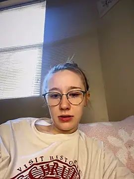 Snapshot of sage__marie chatting on February 26, 2025, 1:32 pm sage marie online show from February 26, 2025, 1:32 pm