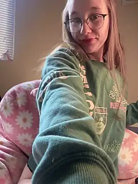 Snapshot of sage__marie chatting on March 20, 2025, 2:21 pm sage marie online show from March 20, 2025, 2:21 pm