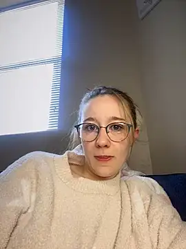 Snapshot of sage__marie chatting on February 28, 2025, 1:58 pm sage marie online show from February 28, 2025, 1:58 pm