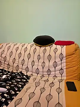 SpiceLea online show from November 4, 2025, 4:22 pm